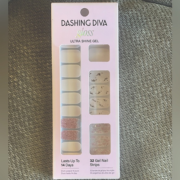 ‘Dashing Diva’ Ultra Shine Gel Strip Nails [34 count ‘GS144 Crystal Clear’] - Picture 2 of 9